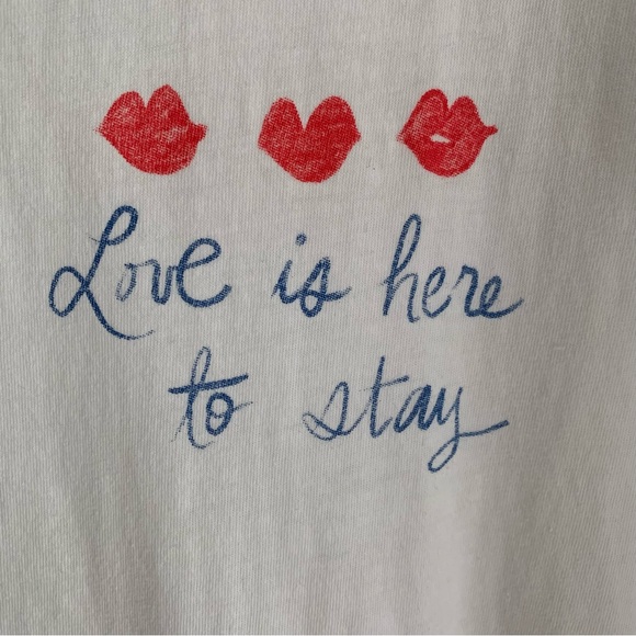 Old Navy Tops - Old Navy T-Shirt